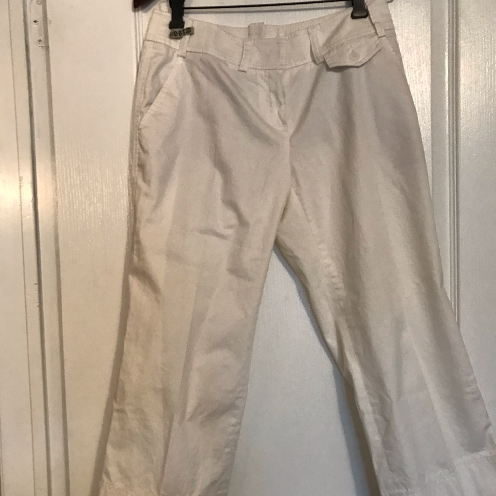 Josef White capris